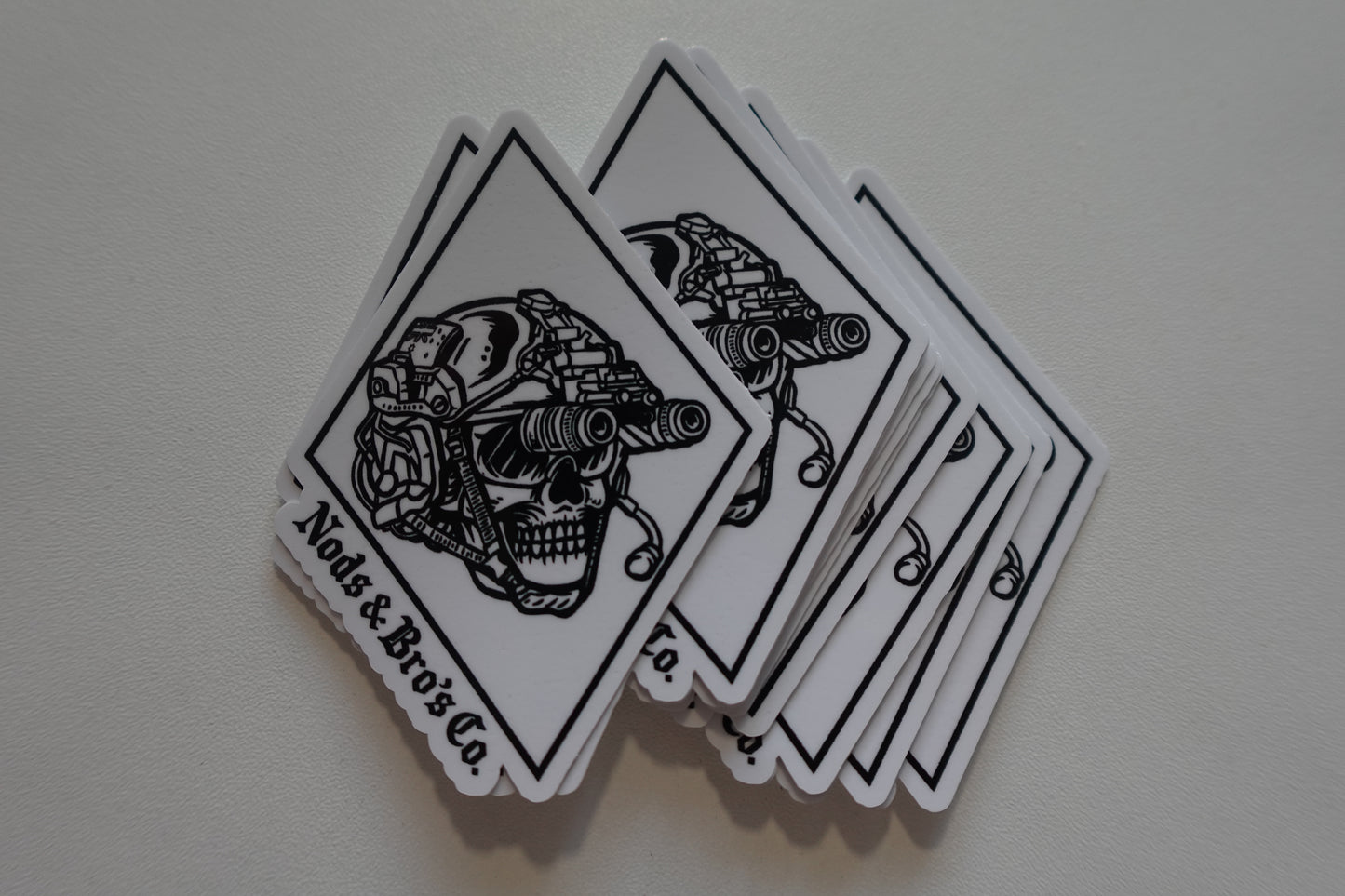 Nods & Bro's - Logo