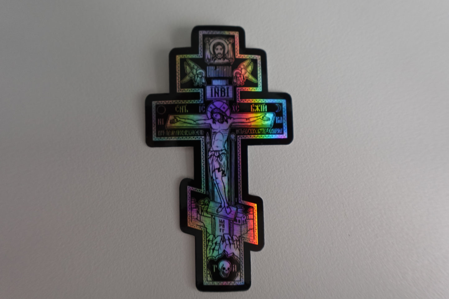 Holographic Holy Cross