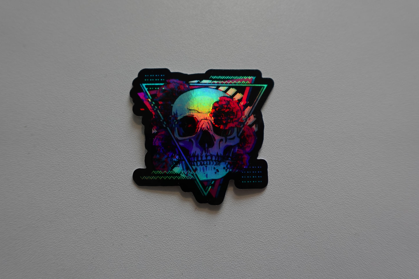 Holographic Skull Synthwave